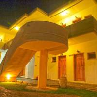 Idomeneas Apartments 
