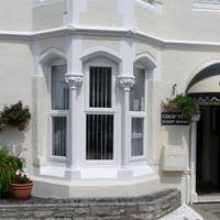 Crofton Guest House 
