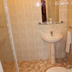 Lampton Guest House 