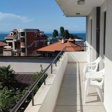 Yanevi Apartments 