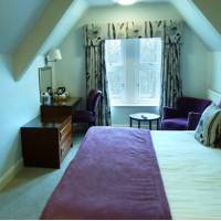 Ascot House Hotel 
