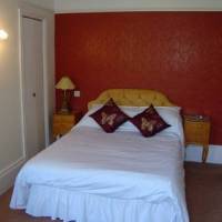 Eagle House Hotel 