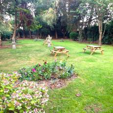 Eagle House Hotel 
