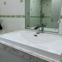 Royal Lion Hotel 