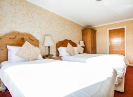 Summerhill Hotel 