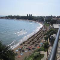 Akra Apartments 
