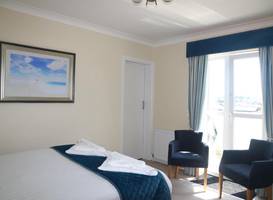 Redcliffe Hotel