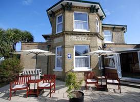 Westbury Lodge 