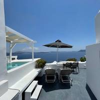 Oia Collection 