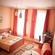 Hotel Bursztyn 