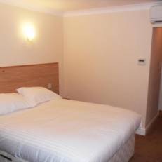 Skylark Hotel 