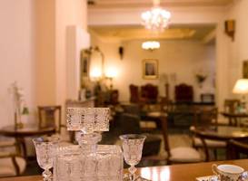Hotel Urania 