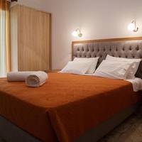 Zotos Rooms 