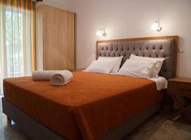 Zotos Rooms 