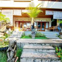Sama Sama Cafe and Bungalows 