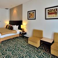 Golden Flower Hotel Bandung 