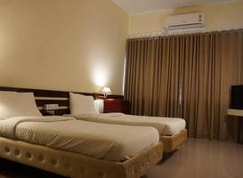 Hotel Poonja International 