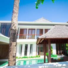 Apple Villas & Apartments 