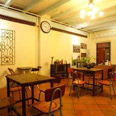 Luang Poj Boutique Hostel 