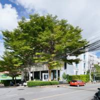 Blu Monkey Hostel Phuket 