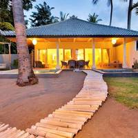 Lilin Lovina Beach Hotel 