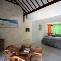 Frangipani Beach Hotel 