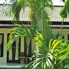 Giri Sari Guest House 