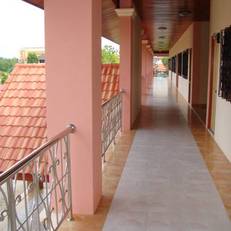 Suphattra Apartment 