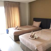 Silom Palace Hotel 