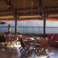 Gaia-Oasis Pantai 