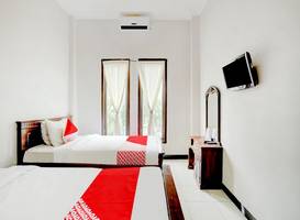Hotel Warta Dua 