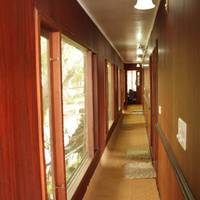 Cosy Houseboats 