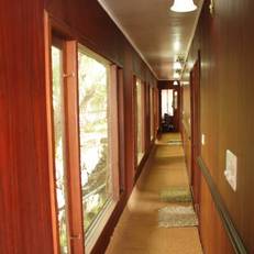 Cosy Houseboats 