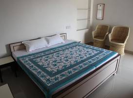 Keshav Palace