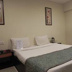 Reeva Suites 