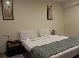 Reeva Suites 