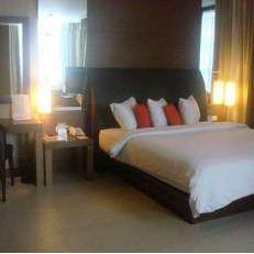 iShine Hotel 