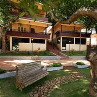 Aruvi Resort 