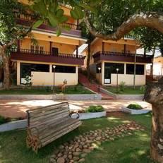 Aruvi Resort 