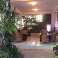 Crown Hotel 
