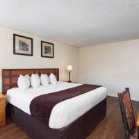 River Terrace Resort & Convention Center 