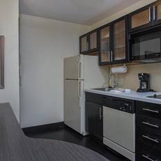 Candlewood Suites Louisville Airport 