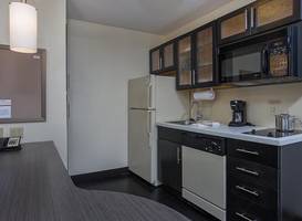 Candlewood Suites Louisville Airport 