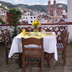 Casona Colonial Victoria y Museo 