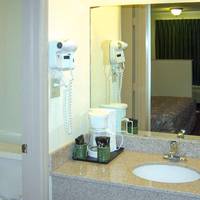 Travelers Inn and Suites Sumter 