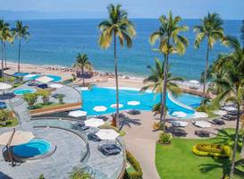 Sunset Plaza Beach Resort & Spa 