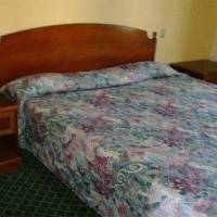 Scottish Inn and Suites Corona 
