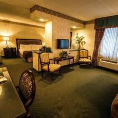 Salvatore's Garden Place Hotel 