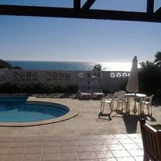 Flamboyant Village Guesthouse 