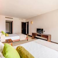 Aldea Thai Luxury Condo Hotel 